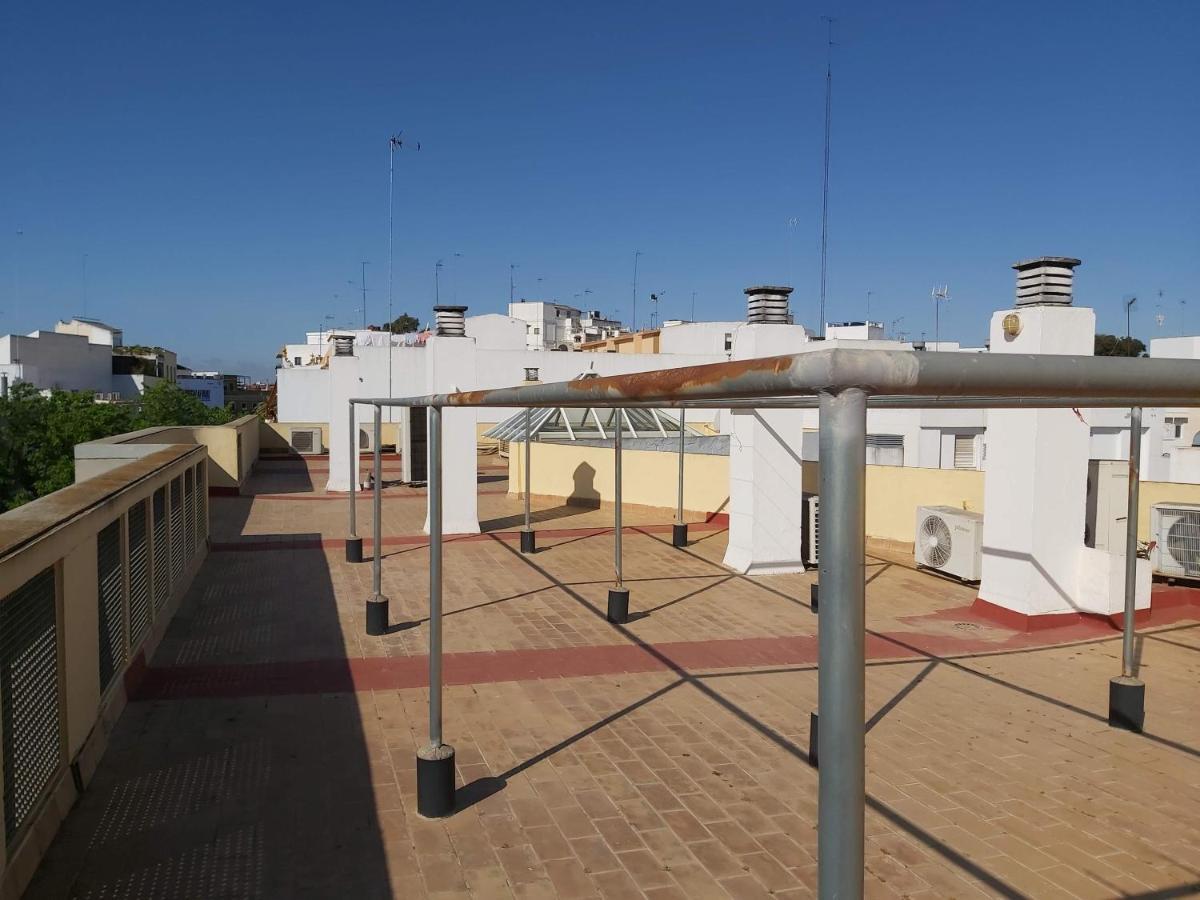 סביליה Misterhost San Bernardo Jardines De Murillo מראה חיצוני תמונה